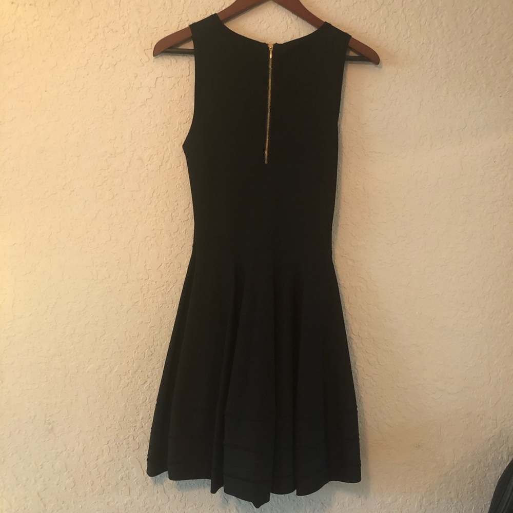 Express Dress - Picture 6 of 9